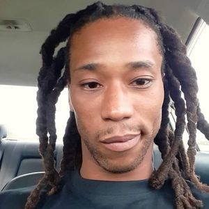 Meet your Posher, Travis